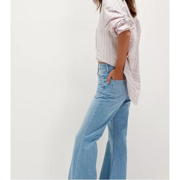 We the Free People NWT Avalon Drapey Flare Jeans Sz 28 Short Oversized Baggy - Picture 2 of 15